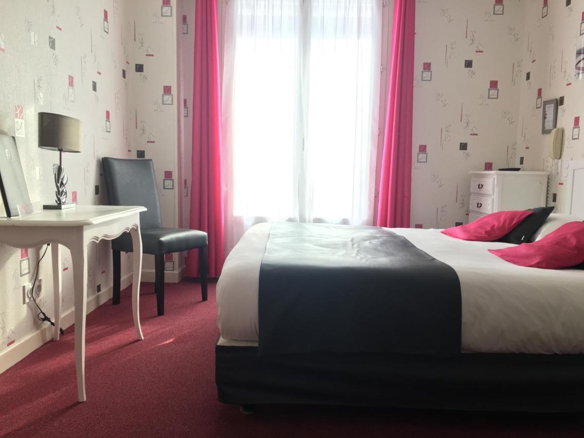Hotel Restaurant Le Grillon Chambon-sur-Lac Luaran gambar