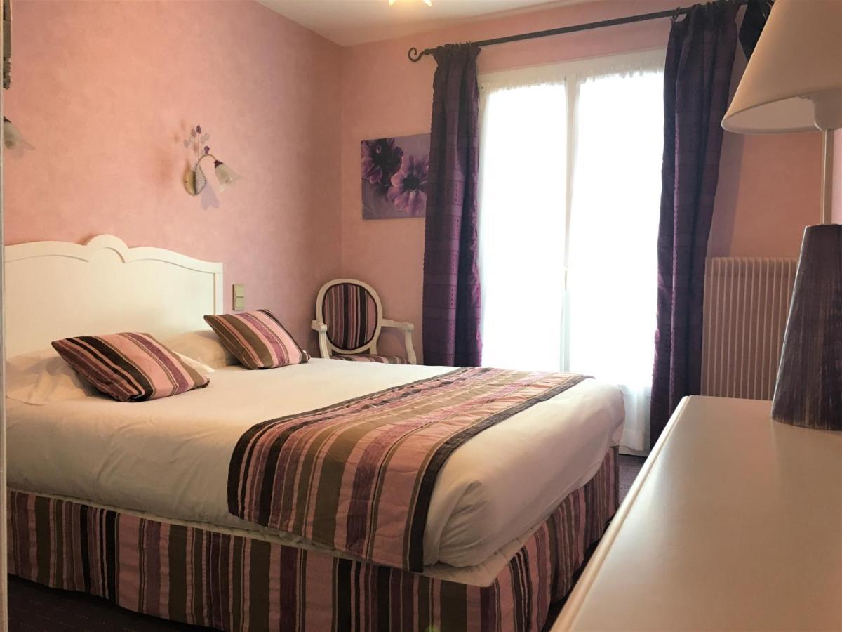 Hotel Restaurant Le Grillon Chambon-sur-Lac Luaran gambar