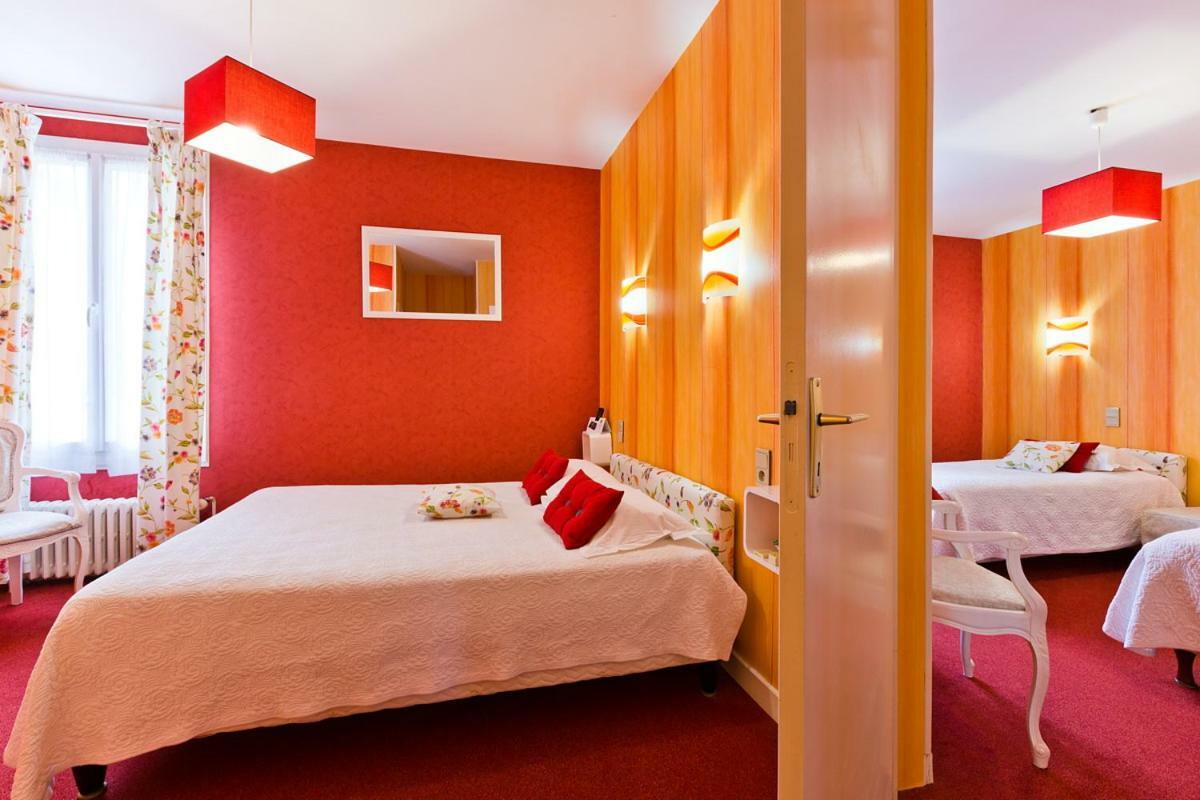 Hotel Restaurant Le Grillon Chambon-sur-Lac Luaran gambar